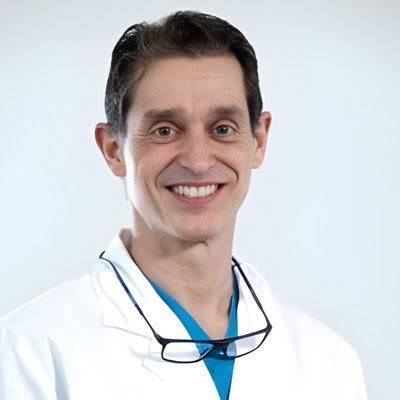 Dr. Rafael Arriaza Loureda